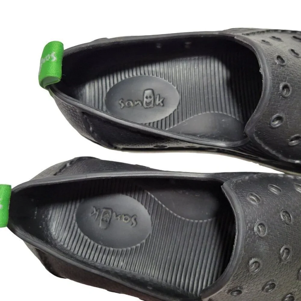Sanuk Lil Walker Water Shoes Big Kids Size 1 Youth Black Slip‎ On Loafer Unisex